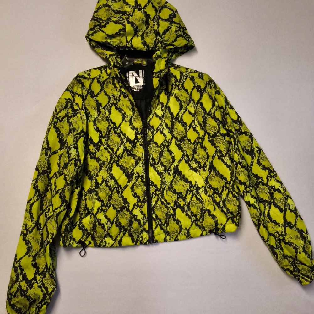 New Look Neon Yellow and Black Snake-Print Hooded Windbreaker Arm Pit To Pit 23